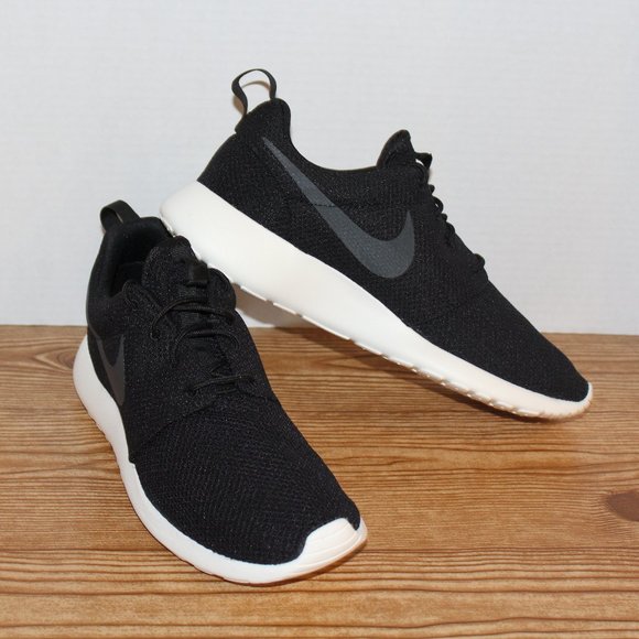 Nike Other - NEW Nike Roshe One Black Sail Anthracite White